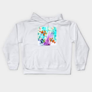 Peces nadando entre corales. Kids Hoodie